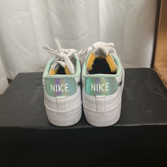NIKE Low Platform Blazers - Picture 3 of 4